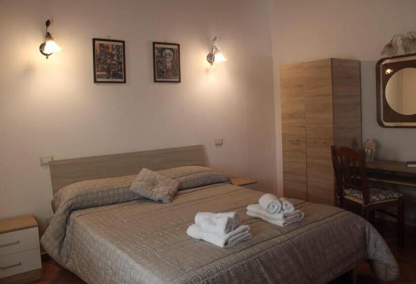 带共用浴室的标准房间, Bed & Breakfast Il Sentiero