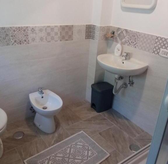 标准三人间, Bed & Breakfast Il Sentiero