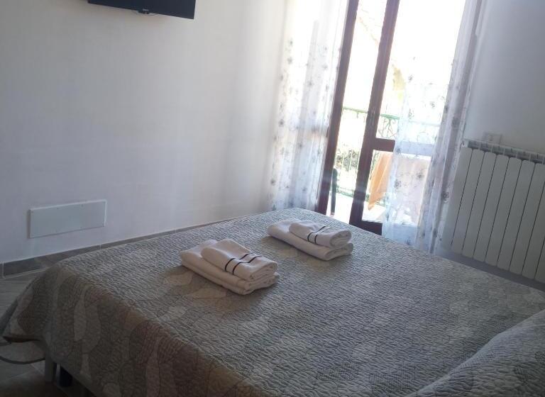 标准三人间, Bed & Breakfast Il Sentiero