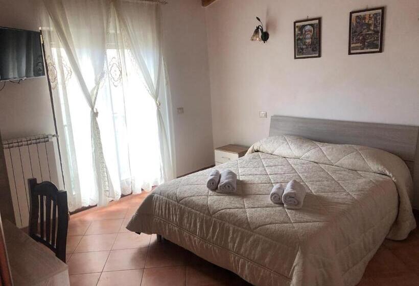 带共用浴室的标准房间, Bed & Breakfast Il Sentiero