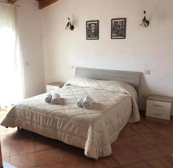 带共用浴室的标准房间, Bed & Breakfast Il Sentiero