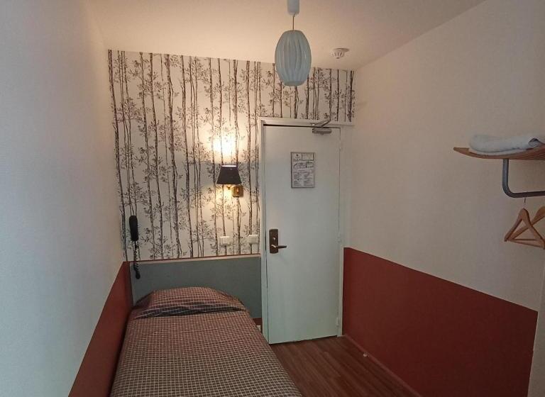 バスルーム共有のシングルスタンダード, Caulaincourt Montmartre By Hiphophostels