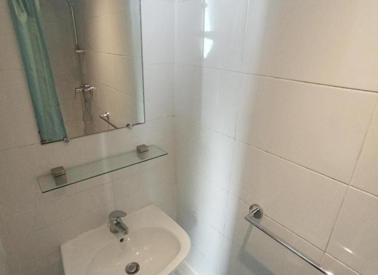 ルームシェアのワンベッド, Caulaincourt Montmartre By Hiphophostels