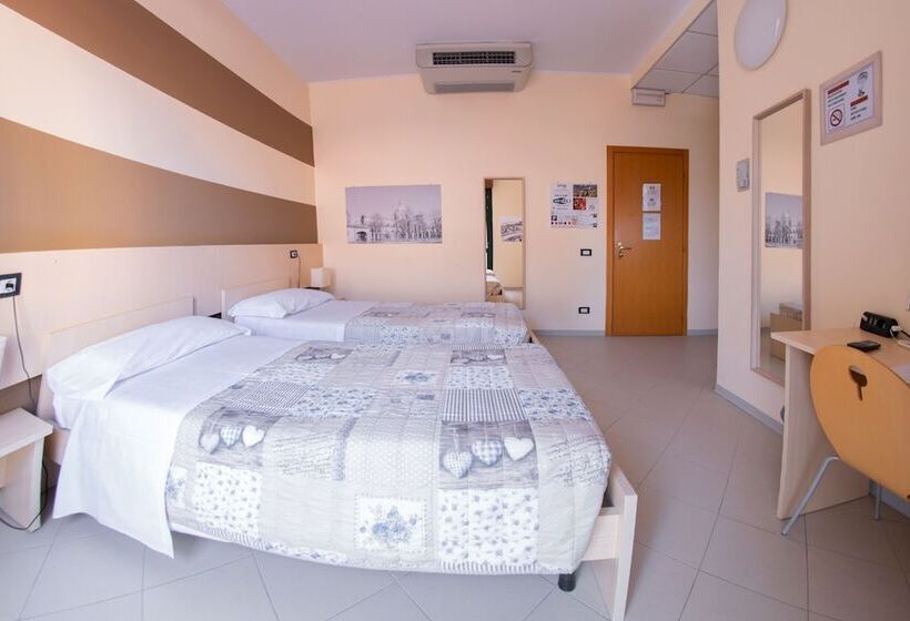 اتاق استاندارد, Central Hostel Bg