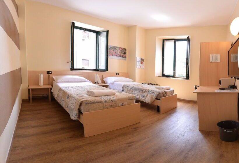 Chambre Standard, Central Hostel Bg