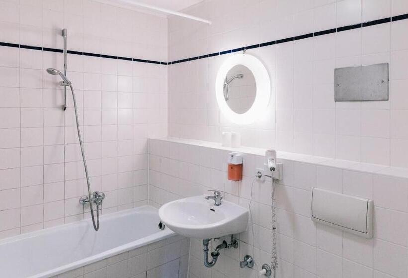 آپارتمان 2 خوابه, St Christopher S Inn Berlin Alexanderplatz