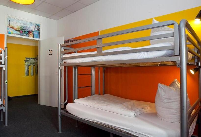 اتاق استاندارد چهارنفره با سرویس بهداشتی مشترک, St Christopher S Inn Berlin Alexanderplatz