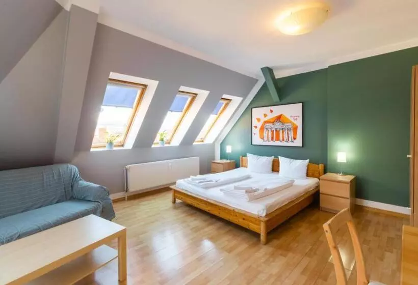 1 Schlafzimmer Apartment, St Christopher S Inn Berlin Alexanderplatz