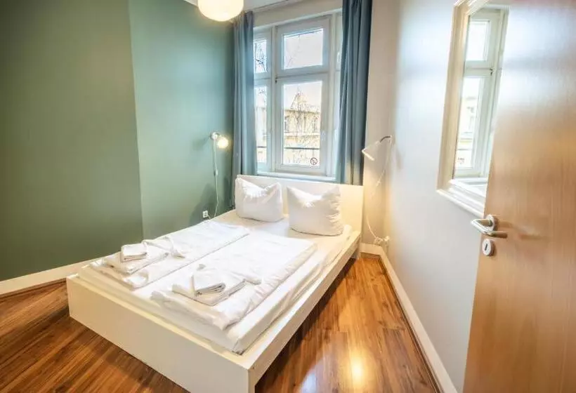 1 Schlafzimmer Apartment, St Christopher S Inn Berlin Alexanderplatz