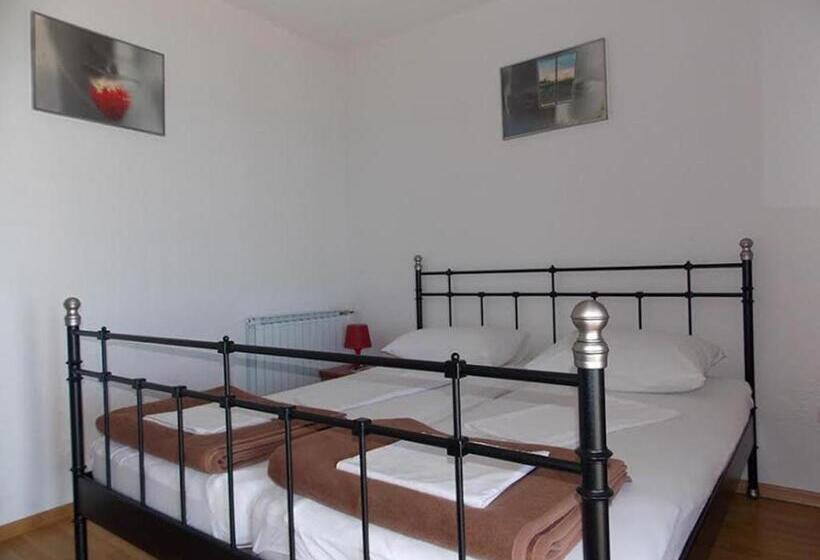 آپارتمان 2 خوابه با چشمانداز دریا, Hostel Panorama Portorož