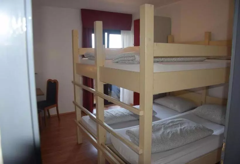 اتاق استاندارد چهار تخته, Hostel Panorama Portorož