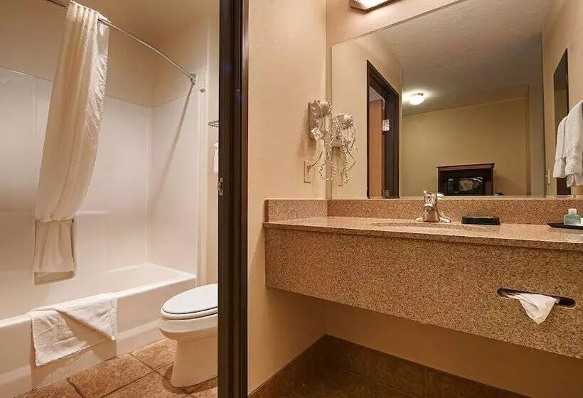 スイート, Best Western Plus Eagleridge Inn & Suites