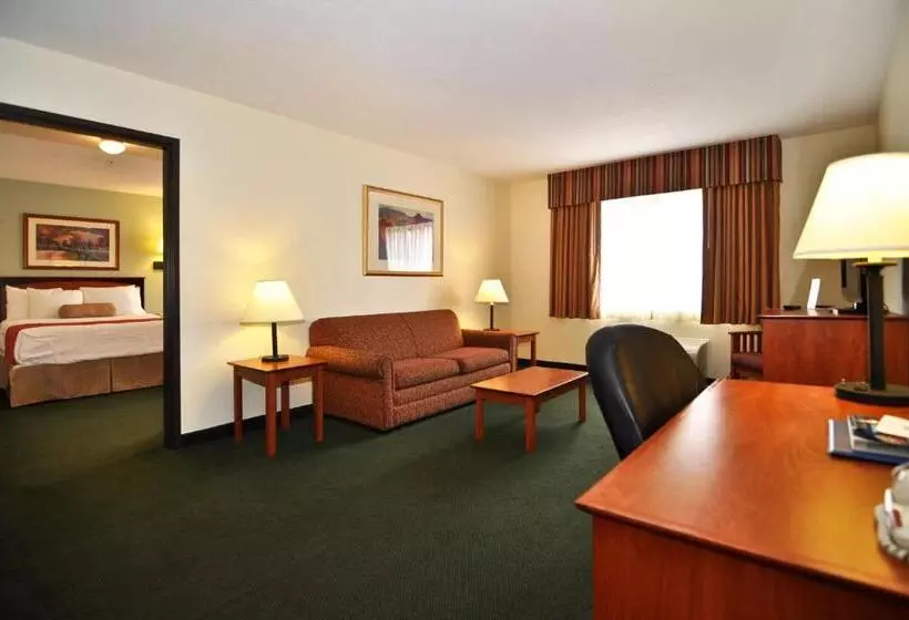 キングサイズベッドのスイートルーム, Best Western Plus Eagleridge Inn & Suites
