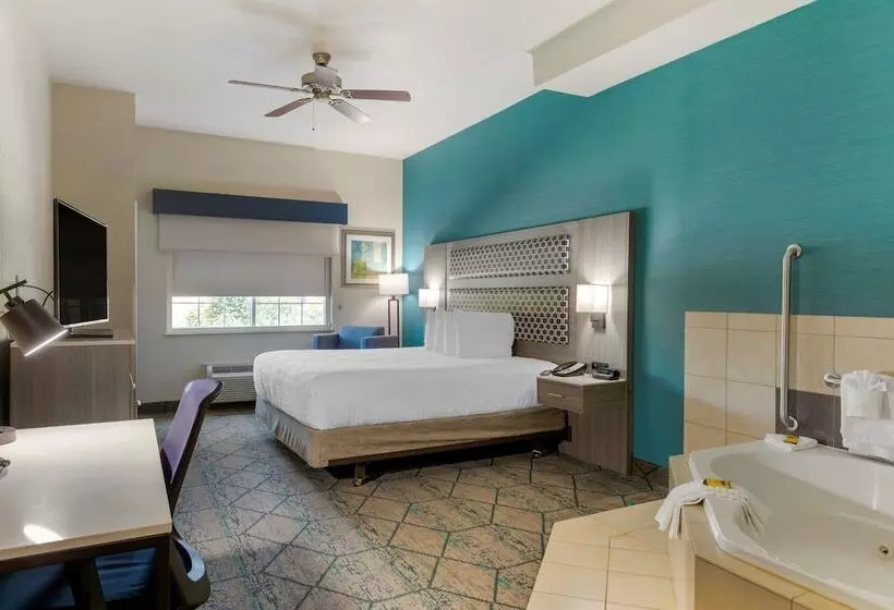 身障者適用スイートルーム, Best Western Plus Wasco Inn & Suites
