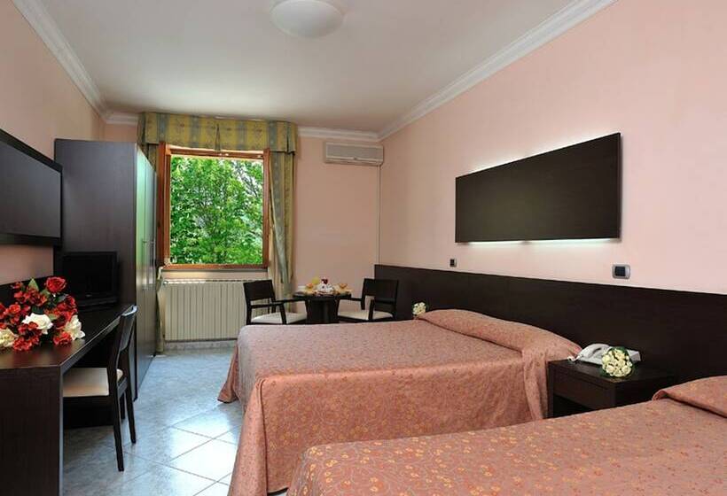 Номер Стандарт Трехместный, La Meridiana