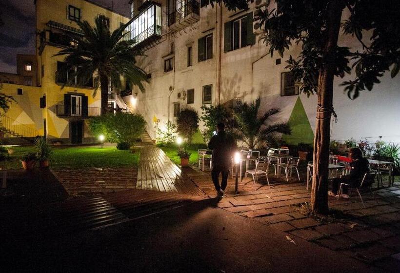 اتاق استاندارد, La Controra Hostel Naples