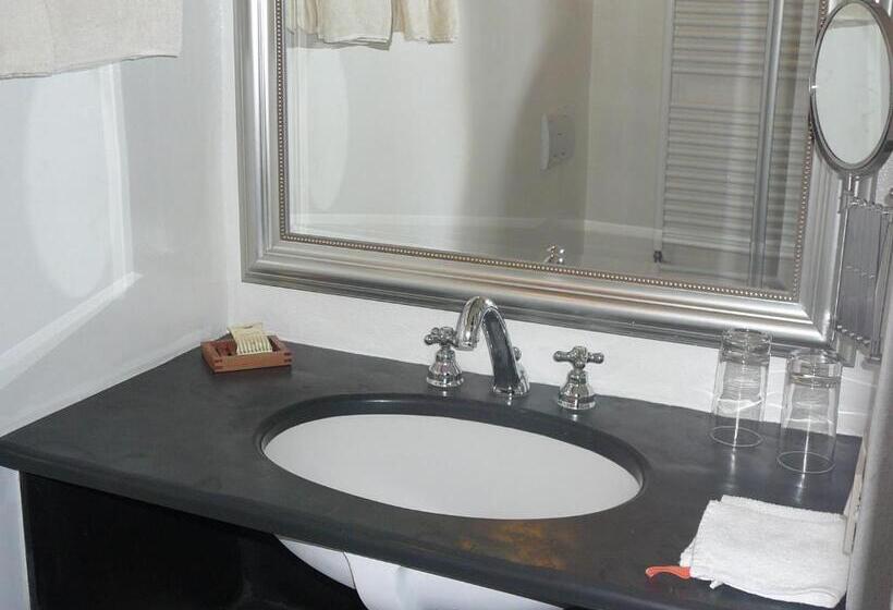 Номер Стандарт, La Terrazza Dei Pelargoni B&b