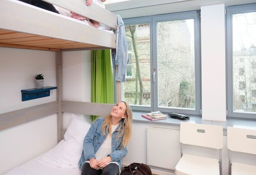 Bed in Shared Room with Shared Bathroom, Pfefferbett Hostel