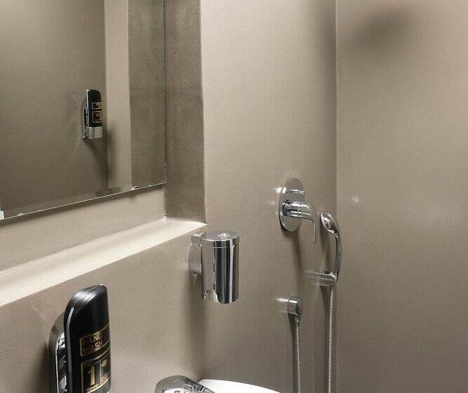 اتاق استاندارد یک نفره, Pfefferbett Hostel