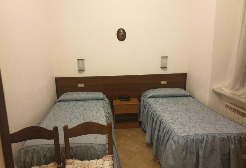 Economy Triple Room, Sabini Rentals   Affittacamere