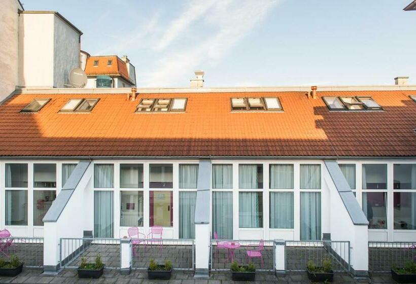 Номер Стандарт с Террасой, Wombat S City Hostel Munich Hauptbahnhof