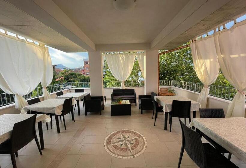 اتاق استاندارد با چشمانداز کوهستان, B&b Angelina