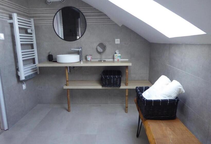 스탠다드 룸, Chez Brigitte Et Gilbert