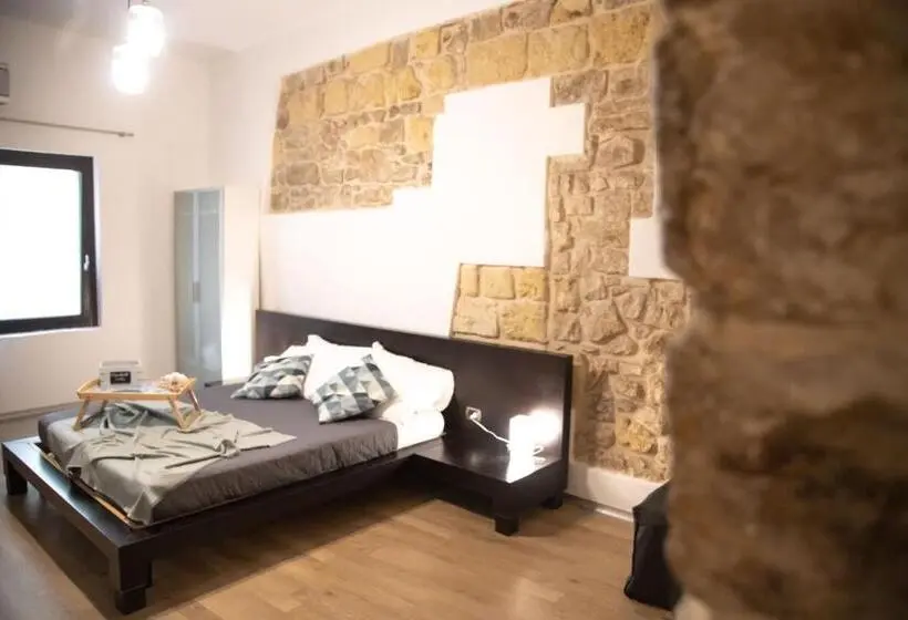 Standard Triple Room with Terrace, La Giudecca Trani