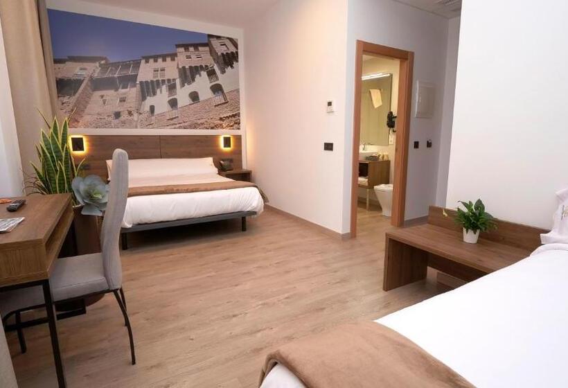 수피리어 트리플 룸, Encanto Tarazona