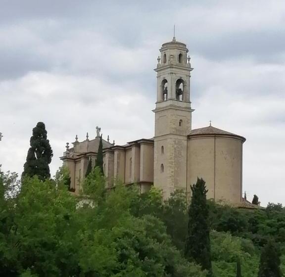 غرفة قياسية, Due Magnolie