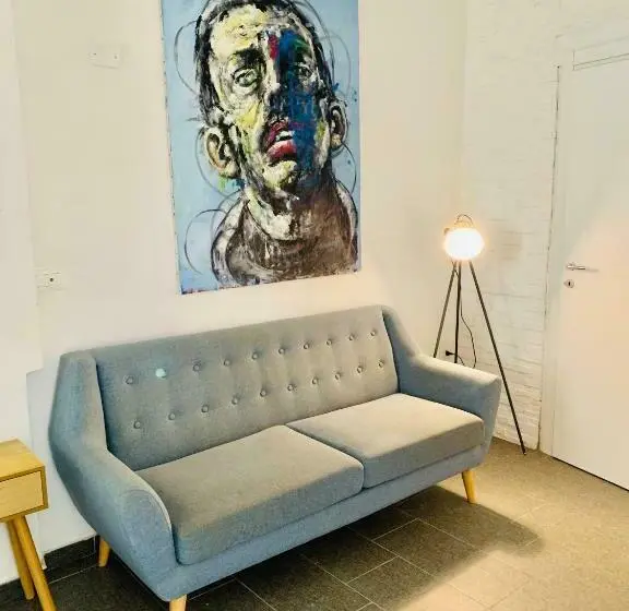 اتاق استاندارد, La Galerie