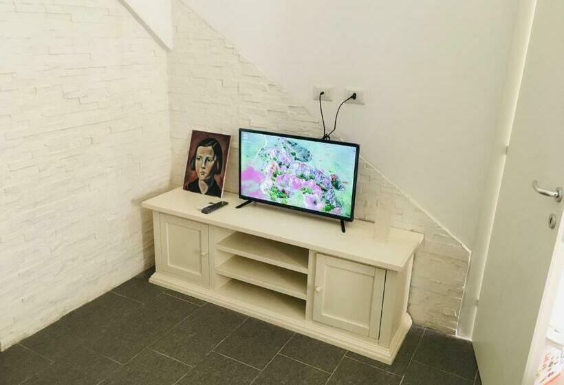 标准间, La Galerie