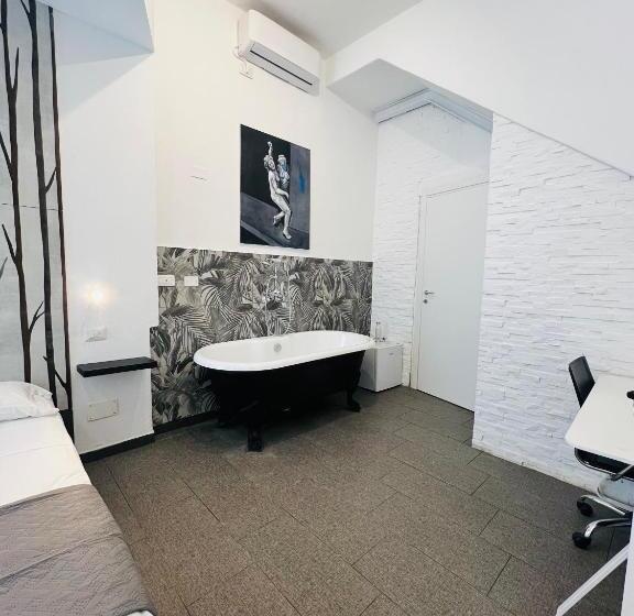 豪华房间, La Galerie