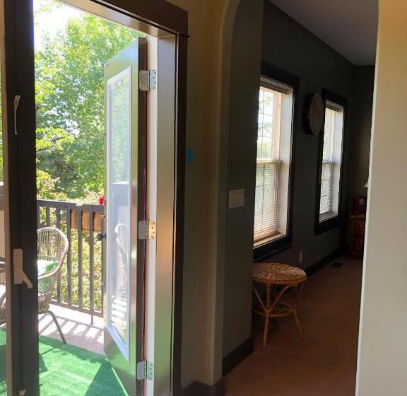 Номер Superior, Wolf Creek Bed And Breakfast