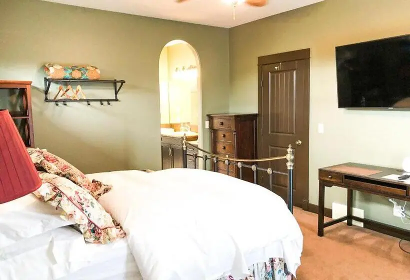デラックススイート, Wolf Creek Bed And Breakfast