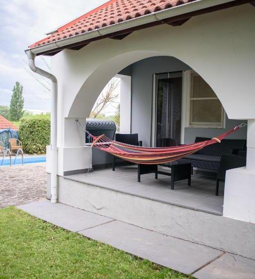 高级大房间, Belysium Bed & Breakfast Panzió