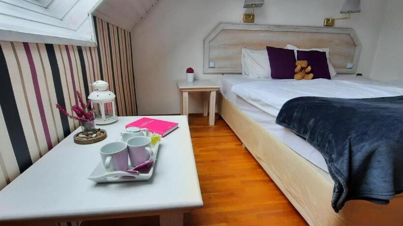 スタンダードルーム, Belysium Bed & Breakfast Panzió