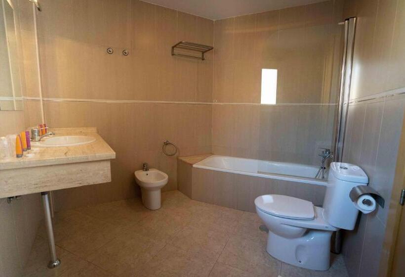 חדר סטנדרט, Sierra De Huesa