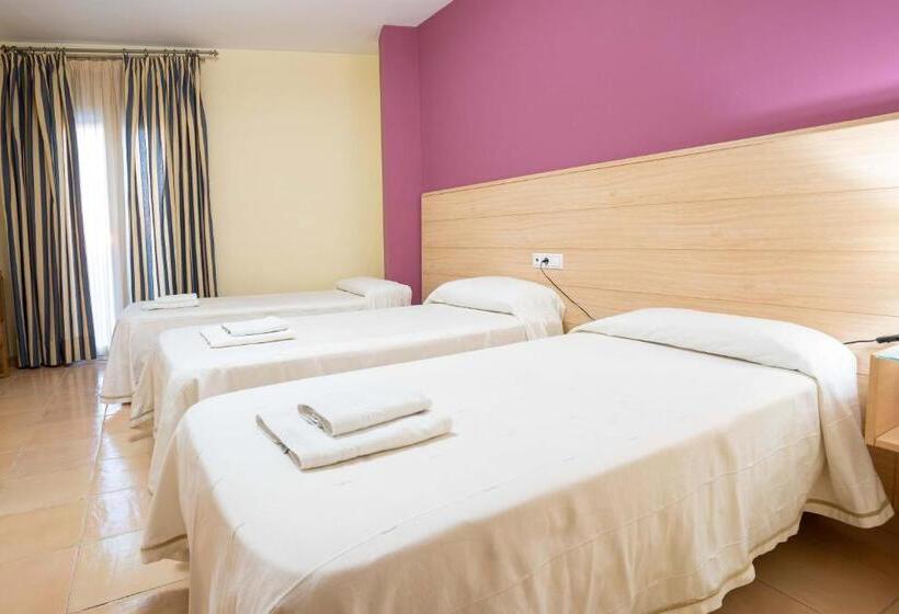 חדר סטנדרט לשלושה, Sierra De Huesa