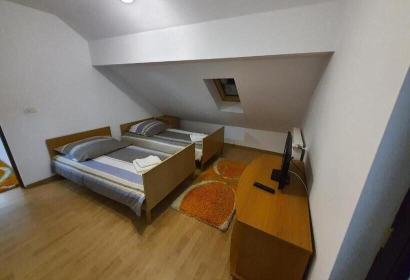 דירת שני חדרים, Casa Alma