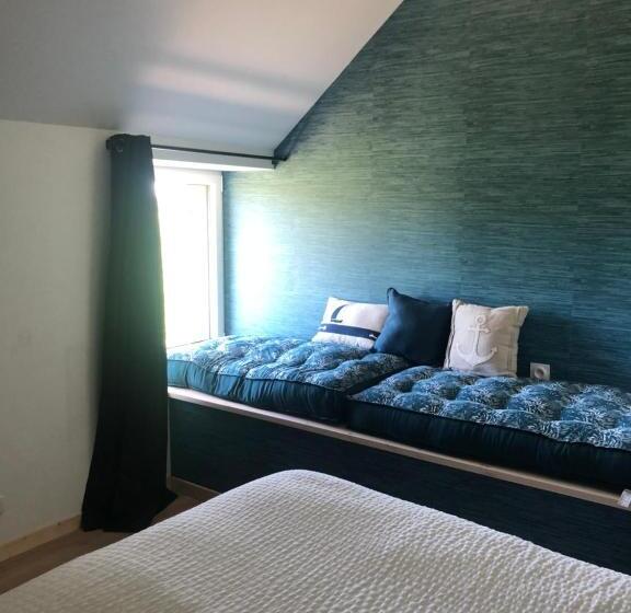 חדר משפחתי, Le Clos De La Morière