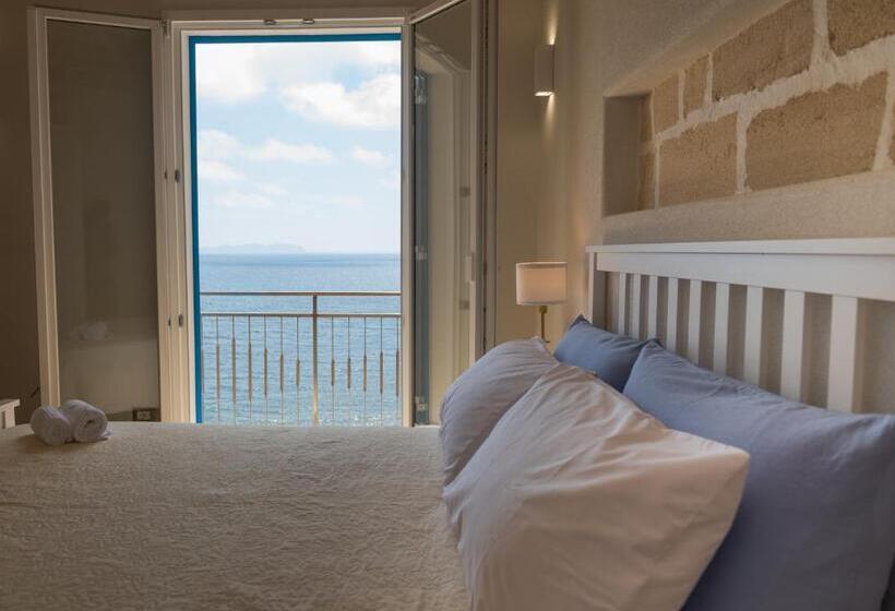 Quarto Estandar com Sacada, Marettimo Vacanze