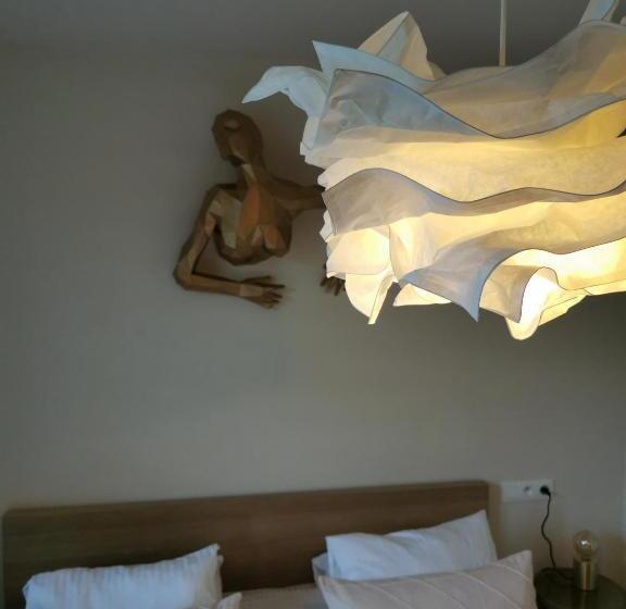 스탠다드 룸, La Majolique