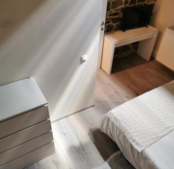 스탠다드 룸, La Majolique