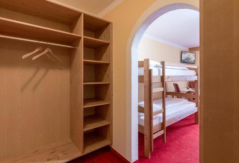 패밀리 룸, Restaurant Sidan