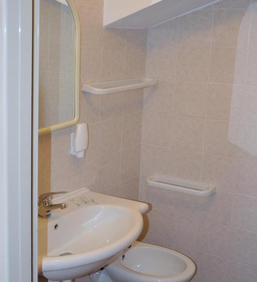 חדר סטנדרט נוף לים, Isolabella