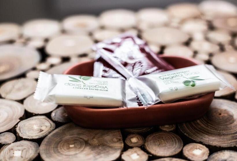 غرفة قياسية, Le Dupe