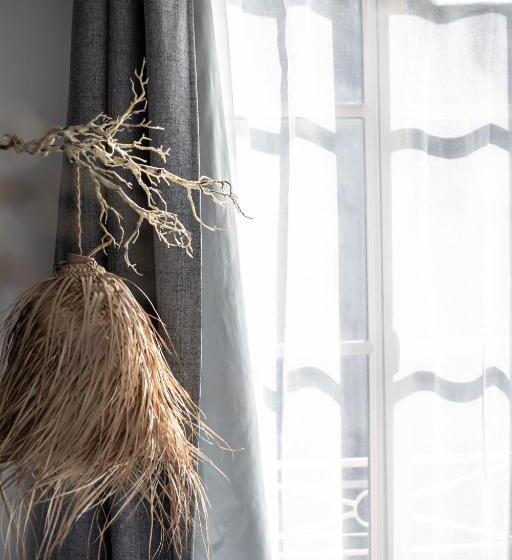 스탠다드 룸, Le Dupe