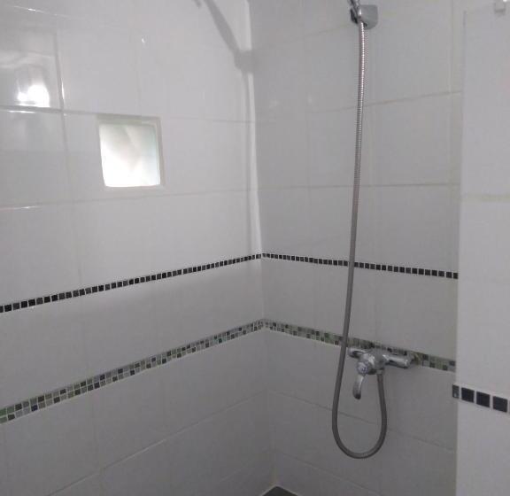 スイート(家族用), Magnolias