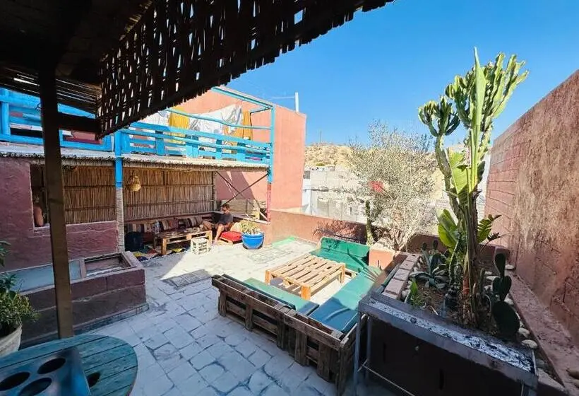 ルームシェアのワンベッド, Chiwash Place Taghazout